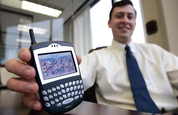 Blackberry 7520 (2004) used by a businessman